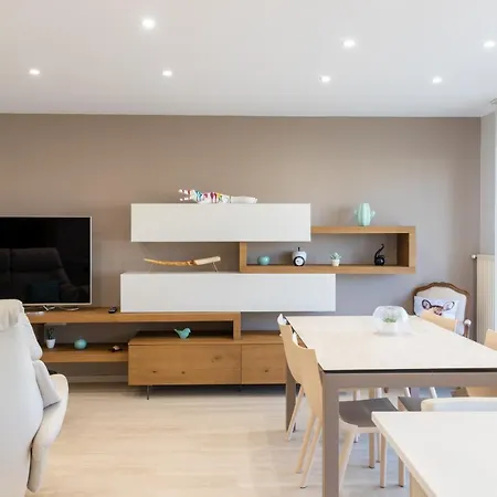 Aux Balcons De